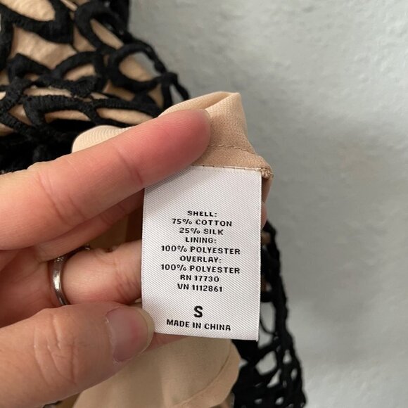 Lela Rose Neiman Marcus Target Guipure Crochet Lace Top Woman's Size Small Silk - Picture 3 of 7